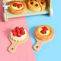 ราคา ซาน ตุ๊กตาจิ๋วเค้กขนมบิสกิตถาดส้อมรุ่นครัวบนโต๊ะอาหารอาหารตกแต่งของเล่นตุ๊กตาเครื่องใช้ในบ้าน โผล่ (56008977970)