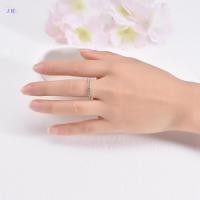 ราคา แหวนสแตนเลสรูปแบบเรียบหรู พร้อมเพชรฝัง สำหรับผู้หญิงและผู้ชาย (56259289582)