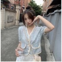ราคา 3356 เสื้อกระดุมหน้ากุ๊นสีครีม (8240284665)
