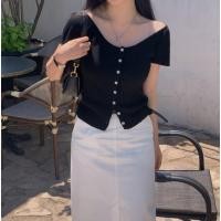 ราคา 3982 เสื้อครอปผ้ายืดกระดุมหน้า (46102548627)