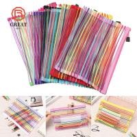 ราคา ยอดเยี่ยม 1ชิ้นซิปดินสอกระเป๋าใส่เหรียญของขวัญสีรุ้งเครื่องเขียนแต่งหน้าเครื่องสําอางตาราง (56658941837)