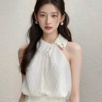 ราคา พร้อมส่ง GMG เสื้อคล้องคอสีขาว ผ้าพลีตลายคลื่นเนื้อนุ่ม คอปกแต่งเพชรคอ (49456098720)