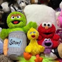 ราคา ตุ๊กตามือสอง แก๊งsesame street เอลโม่ (20177703691)