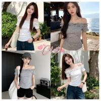 ราคา Cilset พร้อมส่ง เสื้อเปิดไหล่แขนสั้น ลายจุดสีขาวเทา ทรงรัดรูป แต่งขอบระบาย ใส่สบาย ไซส์พอดีตัว FYB51 (28943940739)