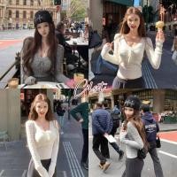 ราคา Cilset พร้อมส่ง เสื้อถักไหมพรมแขนยาว สไตล์สาวจีน คอวีสีขาวดำ สไตล์มินิมอล X142 (43626585487)