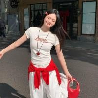 ราคา เสื้อยืดผู้หญิงแขนสั้นพิมพ์ลายสไตล์อเมริกัน ตัดเย็บเข้ารูป ดีไซน์รัดเอว ผ้ายืด (48809316906)