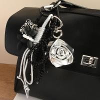 ราคา Miu Series หรูหราเงิน Rose Creative บอลลูนพวงกุญแจสุนัข ins Bow Pearl Chain กระเป๋าจี้จี้ (52302183645)