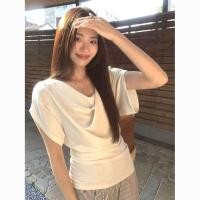 ราคา เสื้อยืดสีขาวคอวี สไตล์คลาสสิค สำหรับสุภาพสตรี ฟิตพอดีตัว เหมาะสมทุกวัย (54259386208)