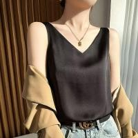 ราคา เสื้อชั้นในสตรีผ้าซาตินสีขาวสำหรับฤดูร้อน ออกแบบด้านหลังสวยงาม ทรงหลวมสวมใส่สบาย และยังสามารถใช้เป็นแจ็กเก็ตได้ (47209494245)