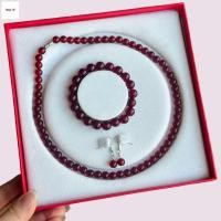 ราคา ชุดสร้อยคอโกเมนธรรมชาติกับโซ่สีเขียวและสีแดง สำหรับผู้หญิง (48659356313)
