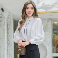ราคา B40 เสื้อเชิ้ตชีฟองสีขาว แต่งแถบลูกไม้ พร้อมส่งที่ไทย (51153401101)