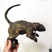 ราคา งานศิลปะทำมือ ประติมากรรมหนูเปเปอร์มาเช่ Paper Mache สีทองดำ งานประณีต (55203905214)