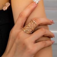 ราคา แหวนดีไซน์ใบไม้กลวงสีทองหรูหราเครื่องประดับแฟชั่นสไตล์เรโทร (47956073616)