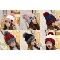 ราคา พร้อมส่ง 6 สี หมวกไหมพรมกันหนาว หมวกกันหนาวทูโทน มีจุก สุดน่ารัก มี 6 สีจ้า (856747772)