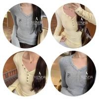 ราคา พร้อมส่ง เสื้อยืด แขนยาว ทรงคอวี รุ่นกระดุมครึ่งตัว เนื้อผ้าเรยอน ยืดเยอะมาก สาวอวบใส่ได้ ทรงสวย น่ารักสุดๆ (29444041820)