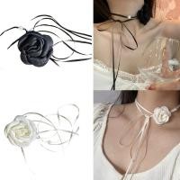 ราคา สร้อยคอมุกมีลวดลายดอกไม้และเชือกรัดแบบเรโทร (48509450759)