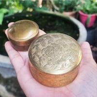 ราคา ตลับทองเหลือง ตลับสีผึ้ง ตลับแป้งเจิม ทองเหลืองแท้แบบหนา แบบตอกลาย 1 แบบเงาเกลี้ยง 1 ขนาด1 5 นิ้ว และขนาด 2 5 นิ้ว (51259670699)