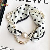ราคา ผ้าพันคอกลางศิโรราบทอจากผ้าไหมวินเทจลายดอกไม้ สำหรับผู้หญิง ประดับไข่มุกและโซ่ (44955307550)