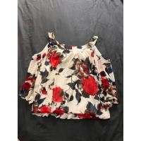 ราคา เสื้อลายดอก มือสอง อก40 เปิดไหล่ เว้าไหล่ ผูกโบว์หลัง (57208974757)