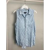 ราคา เสื้อเชิ้ต มือสอง ป้าย banana republic อก40 แขนกุด สีฟ้า (49609963247)