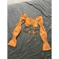 ราคา เสื้อครอป มือสอง อก32 34 แขนพอง พันเอว สีน้ำตาล (48252407525)
