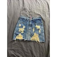 ราคา กระโปรงยีนส์ มือสอง ป้าย km jeans เอว22 ซับในกางเกง (46006130473)