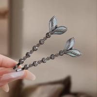 ราคา MAUROPOLI ทรงผมหรูหราดีไซน์หางนางเงือก ตกแต่งด้วยคริสตัลสีฟ้าระยิบระยับ พร้อมคลิปหน้าผากและข้างแก้ม (43176976838)