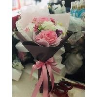 ราคา ช่ออเนกประสงค์ ของขวัญรับปริญญา ช่อดอกไม้ตุ๊กตาหมี ปัจฉิม รับปริญญา ช่อตุ๊กตา ดอกไม้สเตตีส ดอกไม้รับปริญญา (3554900763)