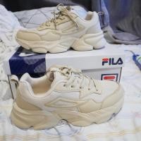 ราคา ปล่อยรองเท้าฟีล่า FILA สีน้ำตาลกากี สภาพสวย ไม่เคยใส่ไปข้างนอก พื้นไม่เปื้อน สภาพดีค่ะ EU42 (29070172584)