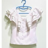 ราคา เสื้อคอวีขนมชั้นสีขาวครีม ป้าย Valley Girl ผ้าสูทซิปหลัง ไซส์ S อก 32 ยาว 20 นิ้ว (45911327457)