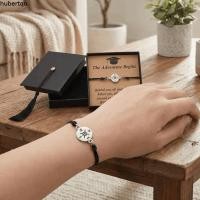 ราคา ฮับ เข็มทิศสายรัดข้อมือเสน่ห์ที่มีความหมายที่ระลึกการผจญภัยเริ่มต้นสร้อยข้อมือเข็มทิศจบการศึกษาทอมือหมวกหมอกล่องของขวัญปรับมิตรภาพสตริงสร้อยข้อ (57411387927)