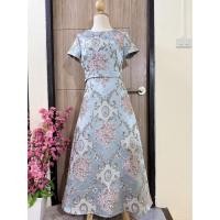 ราคา ชุดเซ็ตเสื้อกระโปรงผ้าทอ Jariya สีฟ้าลายดอกไม้ (45706605598)