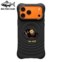 ราคา เคสไอโฟน ซิลิโคนสีดำ ลายม้าสีทองบนพื้นดำ ฝังแม่เหล็ก ลายคลื่น ขอบ4มุมหนา สำหรับ iphone17 16 15 14 13 12 11 Pro Max Plus (53061722556)
