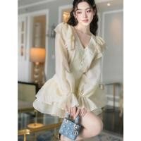ราคา พร้อมส่งจากไทย เดรสชีฟองสีครีม คอวี แขนพอง ระบายชั้น ทรงมินิพลิ้ว Cream Chiffon Puff Sleeve (52901101667)