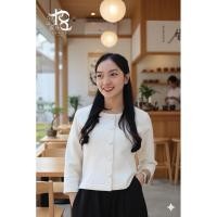 ราคา เสื้อพื้นเมืองสีขาวนวล ทรงคอกลม แขนสี่ส่วนผ่าข้างตัวและปลายแขน ผ้าฝ้ายเยื่อไผ่อัดกาวอย่างดีทั้งตัวใส่สบาย (40927205069)