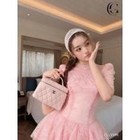ราคา เดรสลูกไม้ลายนูนพร้อมดีไซน์แฟชั่นครึ่งแขน (53858320052)
