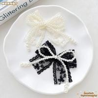 ราคา HUHNOT กระเป๋าเสื้อผ้าอุปกรณ์เสริม Bukcle Pin DIY Pearl Bow รองเท้า Charms แฟชั่นสําหรับรองเท้าผ้าใบตกแต่งลูกไม้เย็บปักถักร้อยสไลด์รองเท้าแตะรองเท้าตกแต่ง (49511605531)