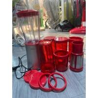 ราคา ชุดเครื่องปั่นเอนกประสงค์ มาพร้อมโถปั่นสแตนเลสและอุปกรณ์เสริมสีแดง มือสอง สภาพดีมาก (52412194687)