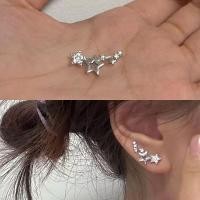 ราคา Strobe Geometric Star Diamond ต่างหูดาวห้าแฉก (44608070638)