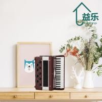 ราคา ต่อต้าน รุ่นหีบเพลงขนาดเล็ก สีแดงมินิหีบเพลงสก์ท็อปตกแต่ง กล่องดนตรีและหุ่นไม้หีบเพลงหุ่นเครื่องประดับโต๊ะชั้นวางแสดง (55412490399)
