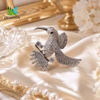 ราคา QHENTIN คริสตัล Hummingbird เข็มกลัด Rhinestone Bird Badge Pin ของขวัญส่วนบุคคลหรูหราเสื้อผ้าเครื่องประดับอุปกรณ์เสริมเต้านมดอกไม้จัดเลี้ยง (44031594903)