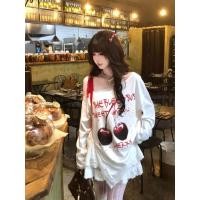 ราคา เสื้อยืดแขนยาวสีขาวยกระย่องศิลาแบบเฉียงไหล่ ดีไซน์สวยงามและสวมใส่ง่าย (42419234570)