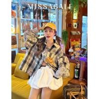 ราคา เสื้อเชิ้ตสกอตสไมล์ลี่เหลืองฟอนต์ปักเลื่อมชมพูอก 54 ยาว25 กป บอลลูนขอบเอวลายทหารสีขาวLเอว26 34 สพ 38 39ยาว13 5 (27175543501)