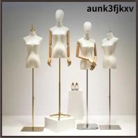 ราคา พร้อมส่ง หุ่นโชว์เสื้อผ้า หุ่นโชว์ผู้หญิง หุ่นครึ่งตัว ฐานเหล็ก แขนไม้ ปรับความสูงได้ หุ่นโชว์เสื้อผ้าสตรี Mannequin L (54112603925)