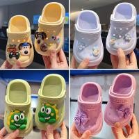 ราคา พร้อมสต็อกจัดส่งด่วน 2025 รองเท้าหลุมเด็กสุดฮอต อีวา เหยียบบนอึพื้นนุ่มสาวชายหาดเป่าโถวเจ้าหญิงรองเท้าแตะรองเท้าแตะกันลื่นแสง (51811286921)