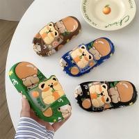 ราคา คลังสินค้าพร้อมจัดส่งที่รวดเร็ว รองเท้าแตะเด็กฤดูร้อนชายหญิงการ์ตูน อ่อนนุ่ม พื้นรองเท้า พลิก ล้มเหลว บ้านอาบน้ํารองเท้าแตะกันลื่นรองเท้าแตะกลา (45861315846)