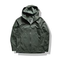 ราคา Uniqlo Green Blocktech 3D Cut Hooded Parka Jacket M มือสอง รอบอก 43 (49856386717)