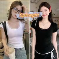 ราคา Spicegirl จัดส่งทันที เสื้อยืดแขนสั้นผู้หญิง สลิมฟิต คอกลมลายลูกไม้สีขาว การตกแต่งด้วยโบว์น่ารักT318 (25387892595)