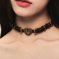 ราคา โบราณโบราณแหวนรูปหัวใจสีทองสองชั้นเข็มขัดหนังสีน้ําตาลสร้อยคอ (50860264485)