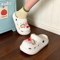ราคา ขายร้อน แถบบาง ฤดูร้อนหนา พื้นรองเท้า ระงับกลิ่นกายไม่เหนื่อยไมโคร อาร์ชรองเท้าแตะสร้างสรรค์ทําเองแอปเปิ้ลมะเขือเทศหลุมรองเท้าผู้ชายผู้หญิงของขวัญวันเกิดสํานักง (49814684133)